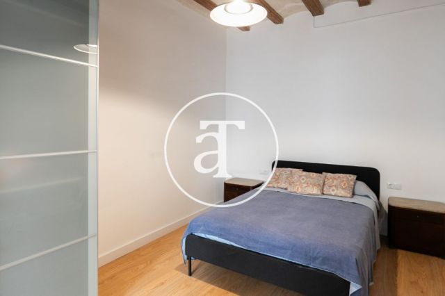Appartement à louer temporairement avec 3 chambres et 2 salles de bains à deux pas du théâtre Liceu 27