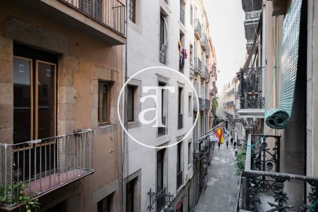 Appartement à louer temporairement avec 3 chambres et 2 salles de bains à deux pas du théâtre Liceu 11
