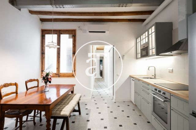 Appartement à louer temporairement avec 3 chambres et 2 salles de bains à deux pas du théâtre Liceu 5