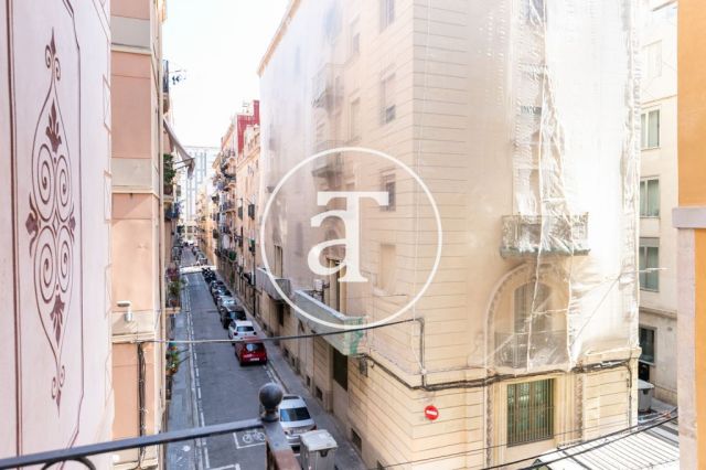 Appartement 1 chambre à louer pour une durée déterminée, avec balcons donnant sur la mer et la ville 4