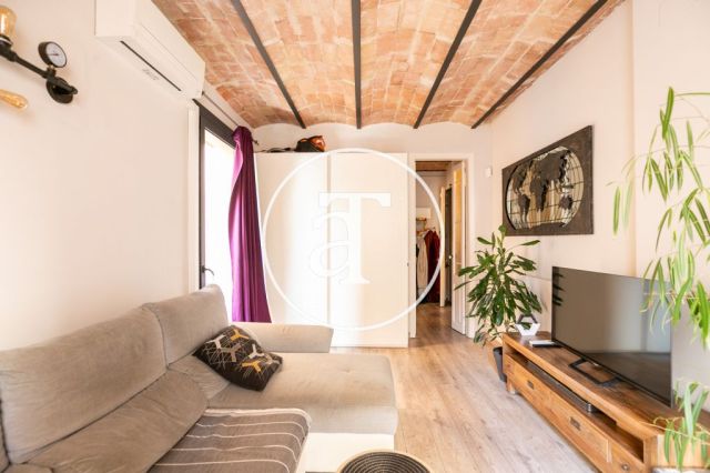 Appartement 1 chambre à louer pour une durée déterminée, avec balcons donnant sur la mer et la ville 13