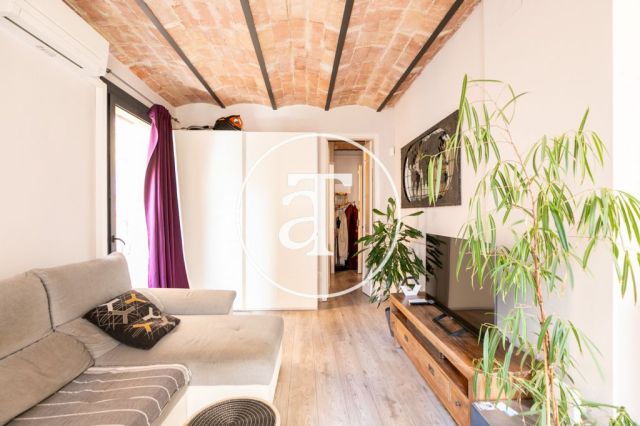Appartement 1 chambre à louer pour une durée déterminée, avec balcons donnant sur la mer et la ville 7