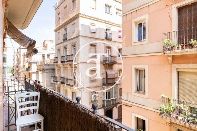 Appartement 1 chambre à louer pour une durée déterminée, avec balcons donnant sur la mer et la ville 5