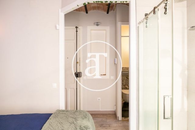 Appartement 1 chambre à louer pour une durée déterminée, avec balcons donnant sur la mer et la ville 19