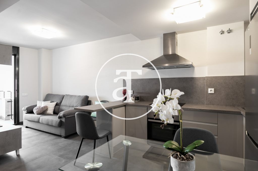 Monthly rental apartment with 2 bedrooms and 1 bathroom with terrace in Cornellà de Llobregat