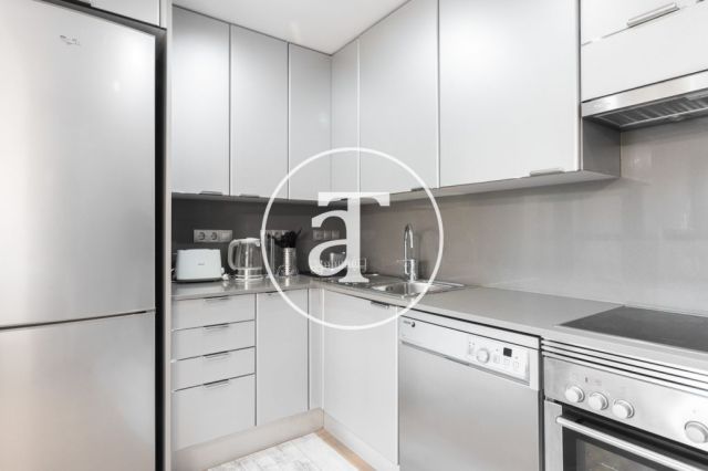 Monthly rental apartment with 2 bedrooms and 2 bathrooms in Sant Martí 13