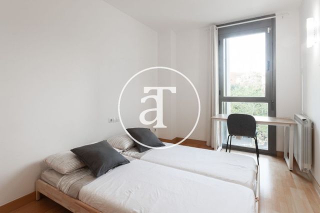 Monthly rental apartment with 2 bedrooms and 2 bathrooms in Sant Martí 26