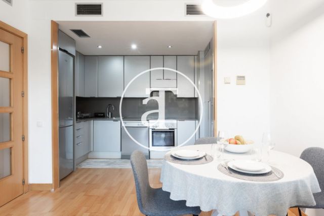 Monthly rental apartment with 2 bedrooms and 2 bathrooms in Sant Martí 9