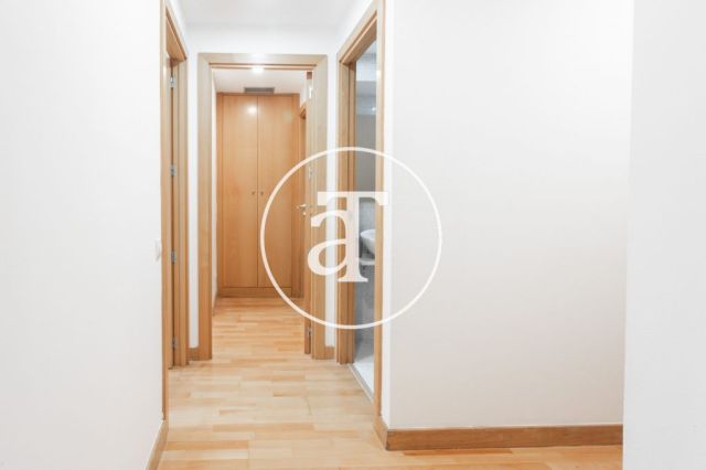 Monthly rental apartment with 2 bedrooms and 2 bathrooms in Sant Martí 14
