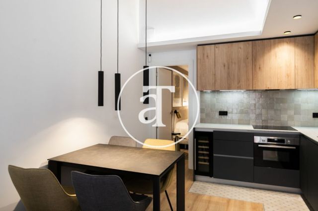 Appartement de location mensuelle de 2 chambres et 2 salles de bain à Ciutat Vella 9