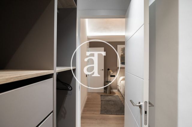 Appartement de location mensuelle de 2 chambres et 2 salles de bain à Ciutat Vella 32