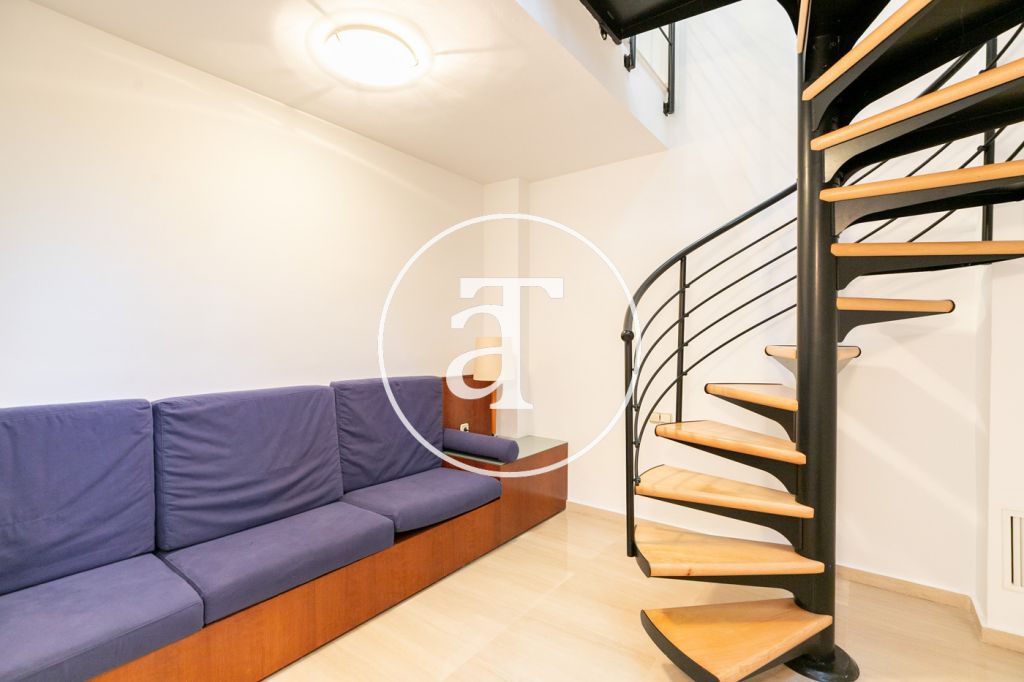 Dúplex de alquiler temporal de 2 habitaciones y 1 baño en Les Corts 27