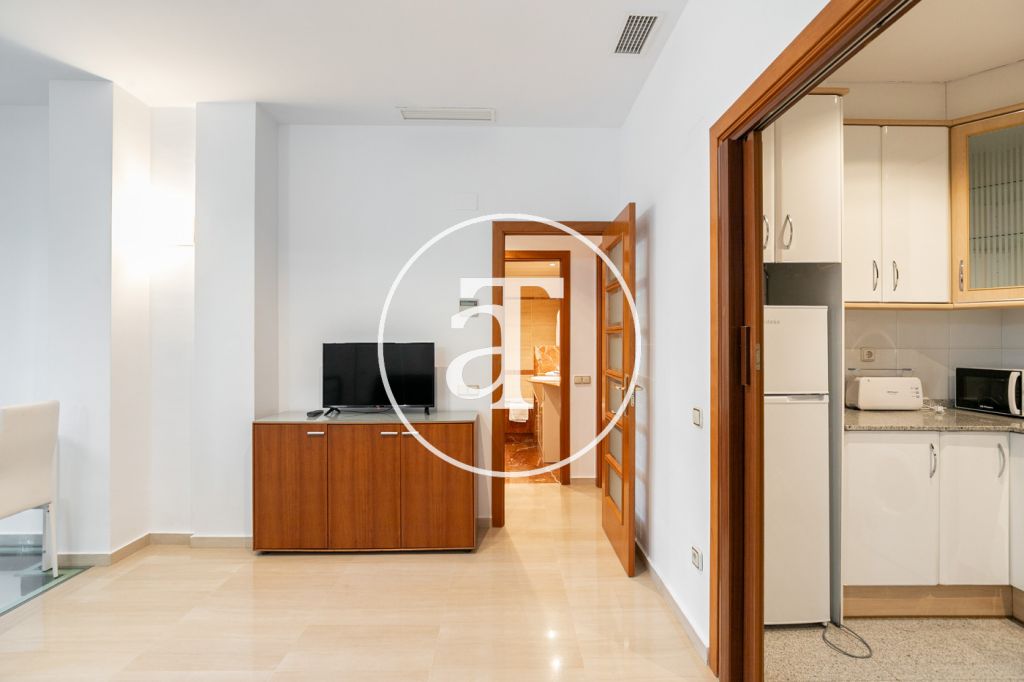 Dúplex de alquiler temporal de 2 habitaciones y 1 baño en Les Corts 8