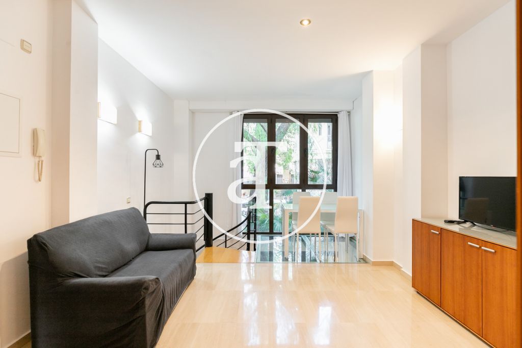 Dúplex de alquiler temporal de 2 habitaciones y 1 baño en Les Corts 2
