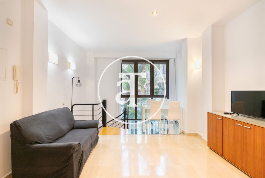 Dúplex de alquiler temporal de 2 habitaciones y 1 baño en Les Corts 5