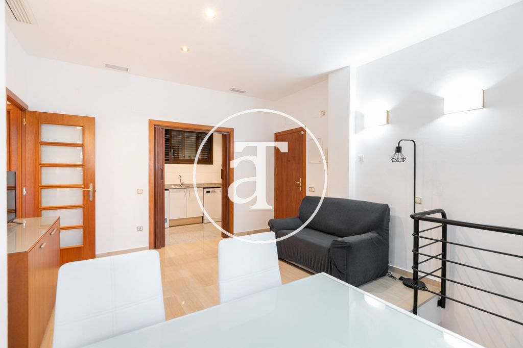 Dúplex de alquiler temporal de 2 habitaciones y 1 baño en Les Corts 6