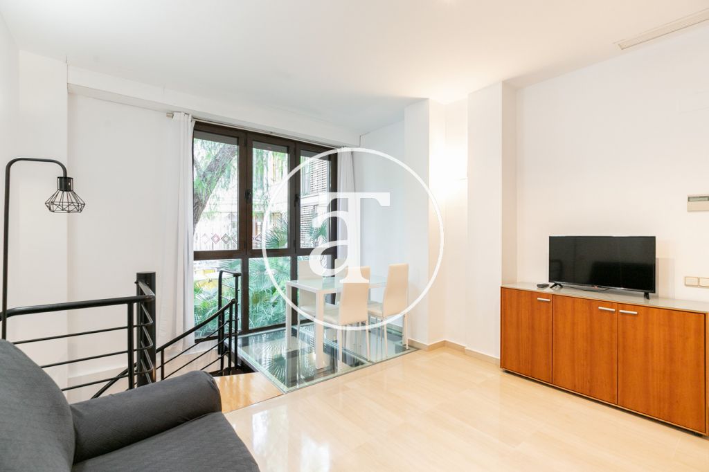 Dúplex de alquiler temporal de 2 habitaciones y 1 baño en Les Corts
