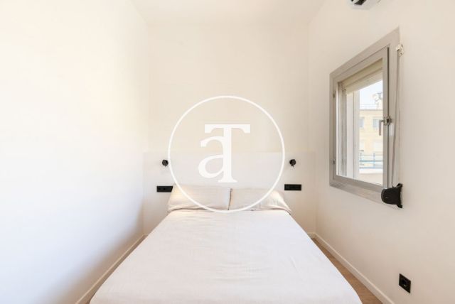 Monthly rental apartment with 2 bedrooms and 1 bathroom in La Barceloneta 22