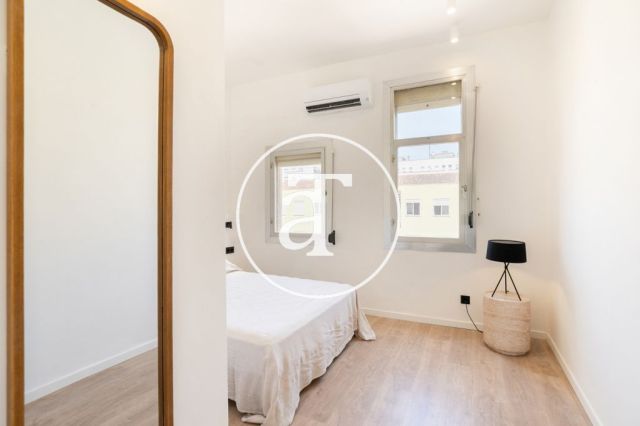 Monthly rental apartment with 2 bedrooms and 1 bathroom in La Barceloneta 23