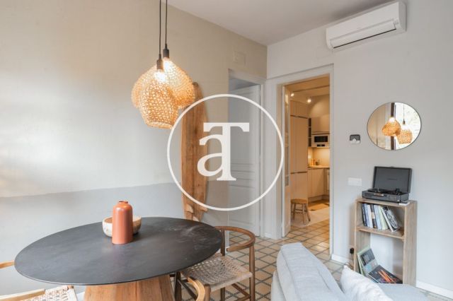 Appartement de location temporaire avec 2 suites, 2 salles de bain et balcon dans l’Eixample 9
