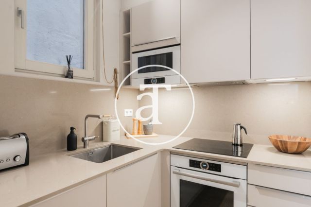 Appartement de location temporaire avec 2 suites, 2 salles de bain et balcon dans l’Eixample 16