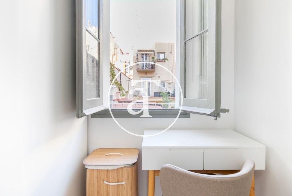 Appartement de location mensuelle avec 3 chambres, 1 salle de bain et balcon à Ciutat Vella 19