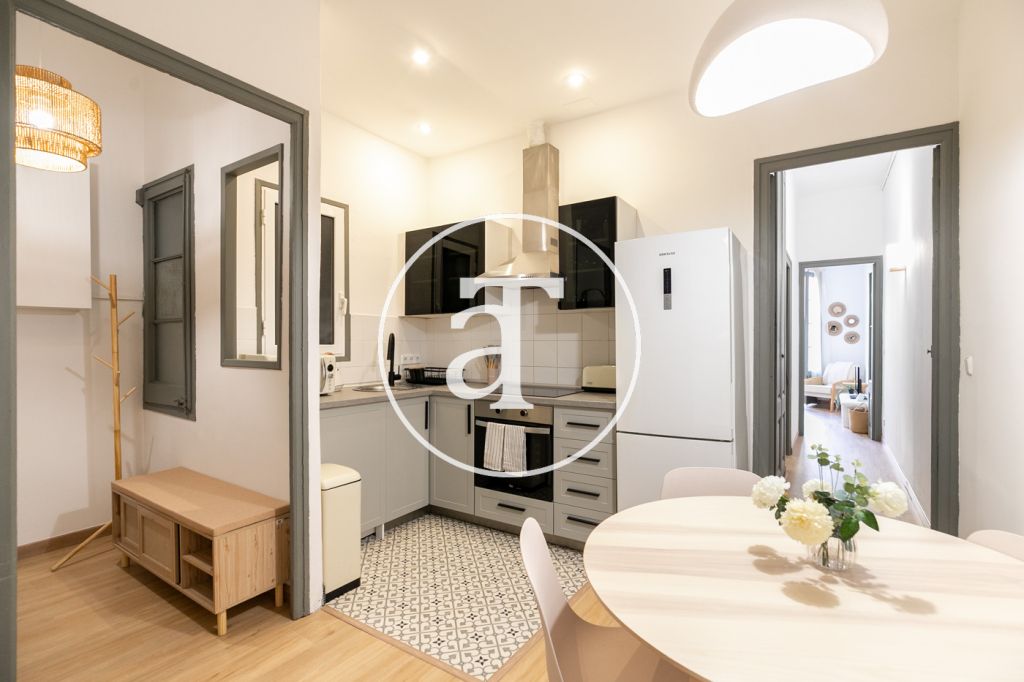 Appartement de location mensuelle avec 3 chambres, 1 salle de bain et balcon à Ciutat Vella 7