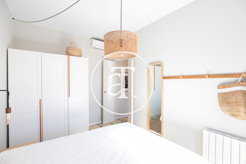 Appartement de location mensuelle avec 2 chambres, 2 salles de bain et balcon dans l’Eixample 23