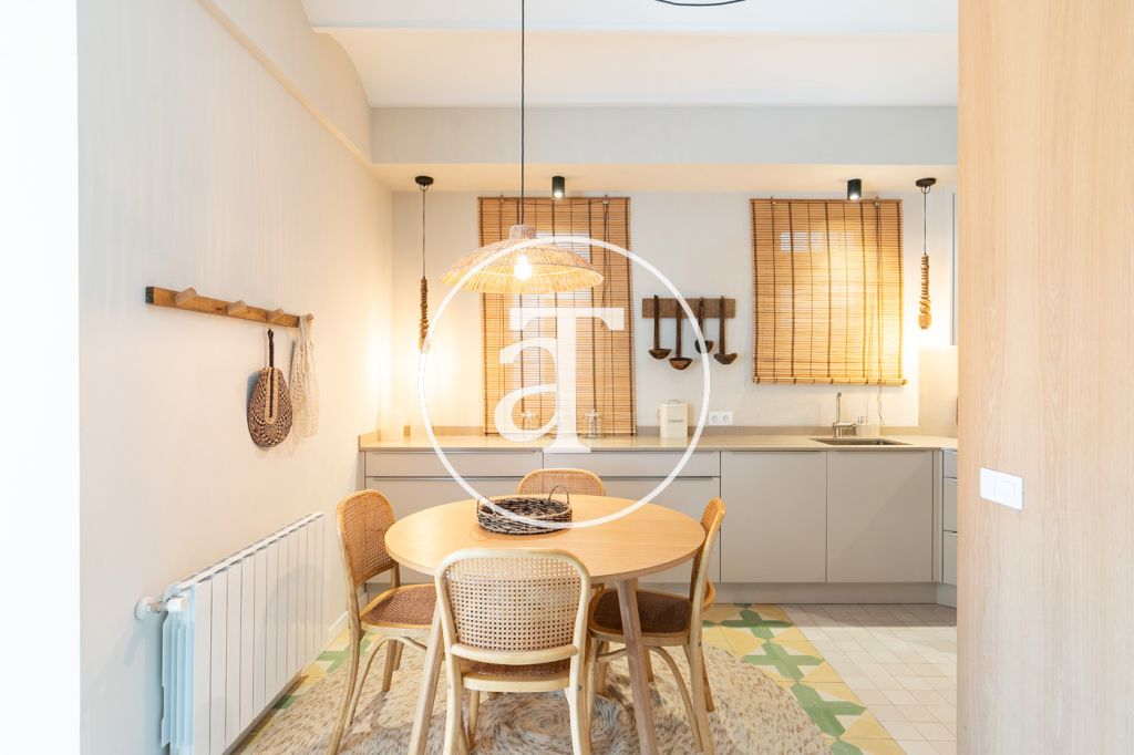 Appartement de location mensuelle avec 2 chambres, 2 salles de bain et balcon dans l’Eixample 11