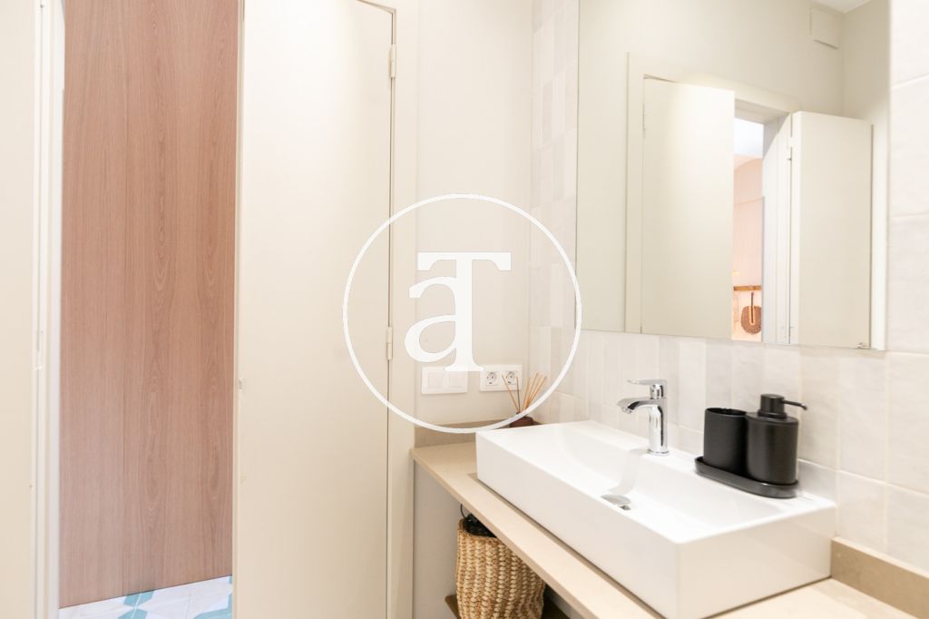 Appartement de location mensuelle avec 2 chambres, 2 salles de bain et balcon dans l’Eixample 29