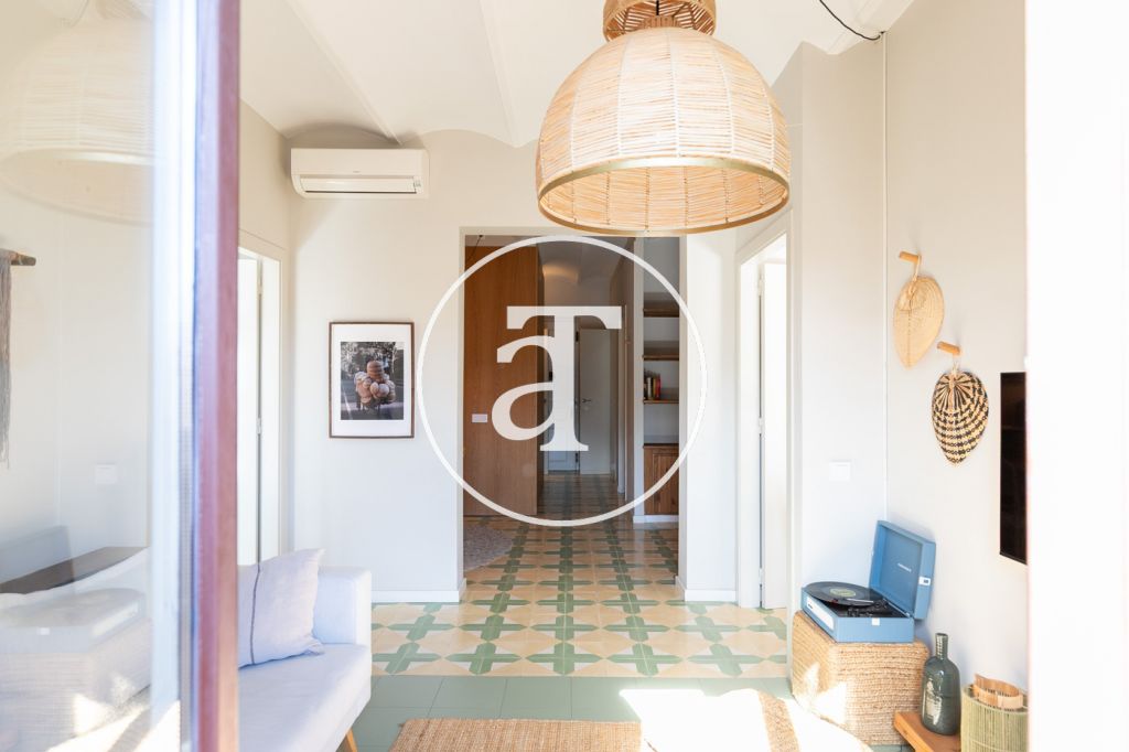 Appartement de location mensuelle avec 2 chambres, 2 salles de bain et balcon dans l’Eixample 4