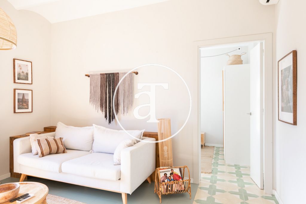Appartement de location mensuelle avec 2 chambres, 2 salles de bain et balcon dans l’Eixample 7
