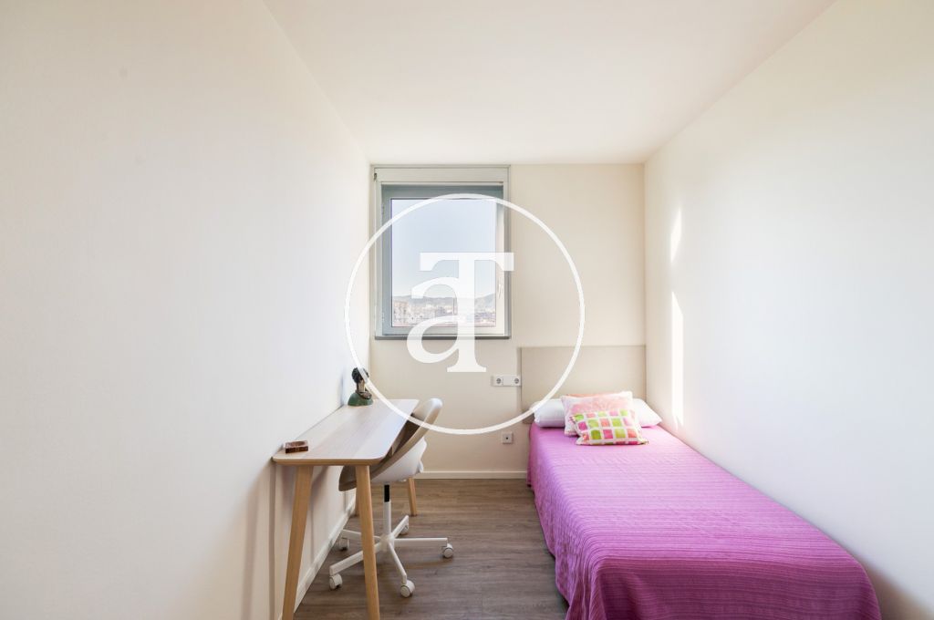 Appartement en location mensuelle avec 3 chambres, 2 salles de bain, terrasse et parking à Diagonal Mar 21