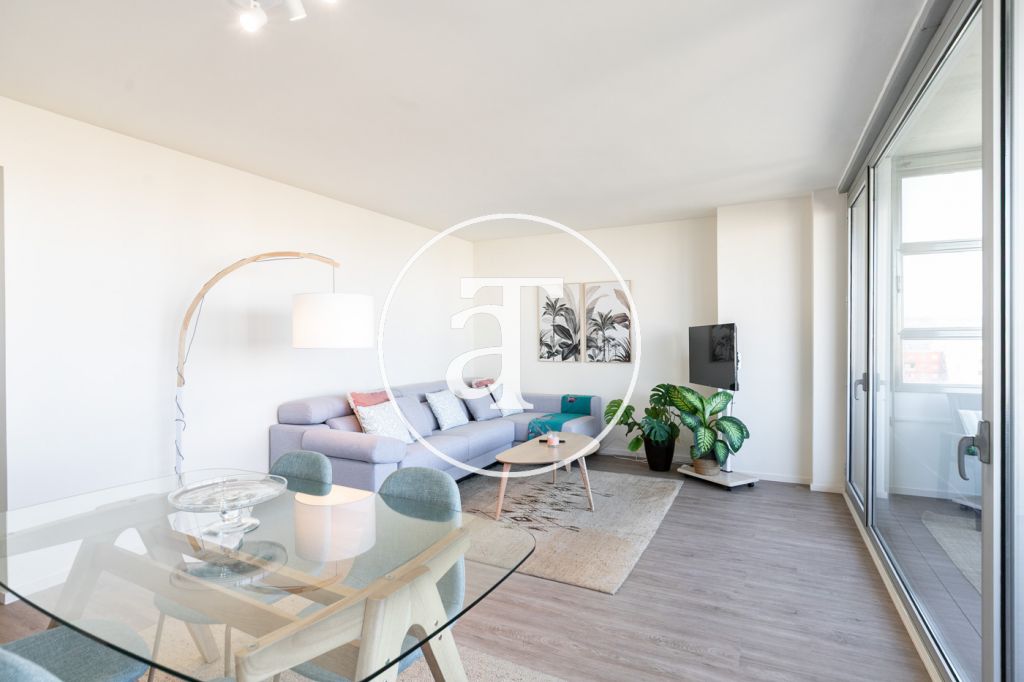 Appartement en location mensuelle avec 3 chambres, 2 salles de bain, terrasse et parking à Diagonal Mar 5