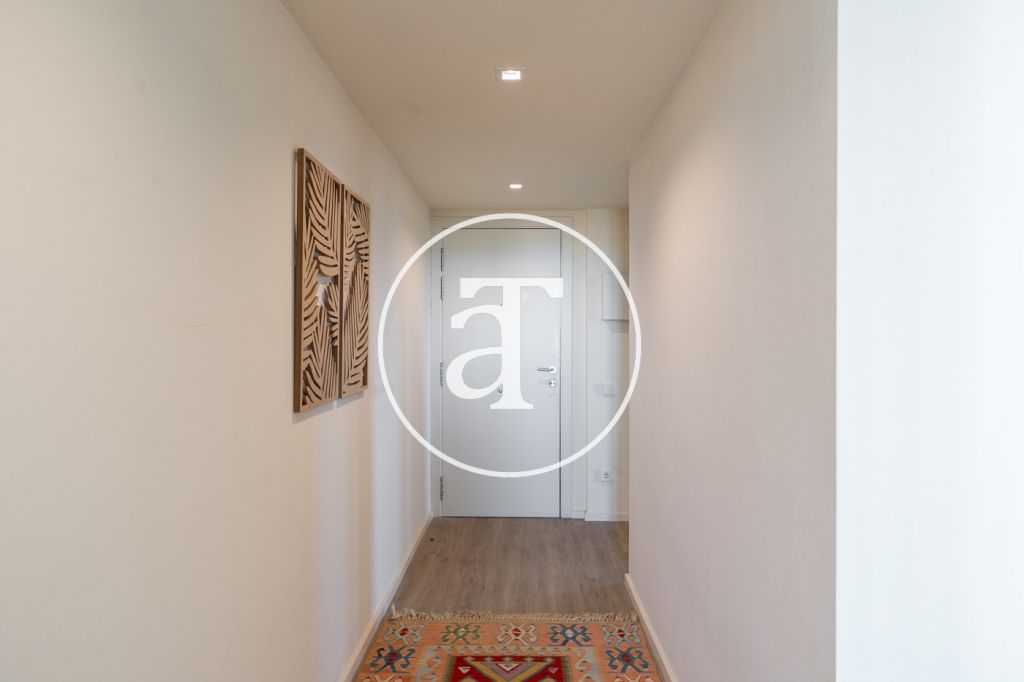 Appartement en location mensuelle avec 3 chambres, 2 salles de bain, terrasse et parking à Diagonal Mar 14