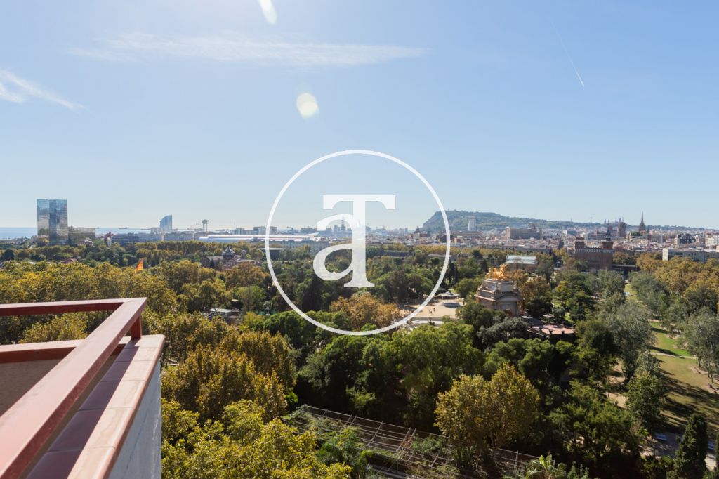 Duplex en location mensuelle avec 3 chambres, 2 salles de bain et 2 balcons avec vue à Sant Martí 4