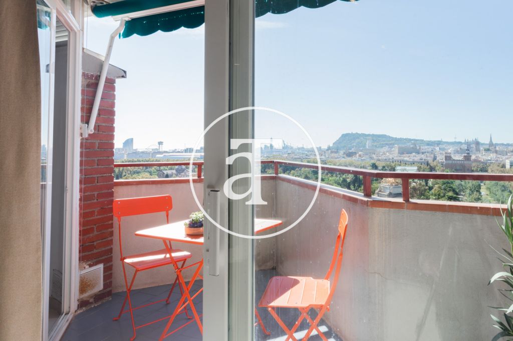 Duplex en location mensuelle avec 3 chambres, 2 salles de bain et 2 balcons avec vue à Sant Martí 19