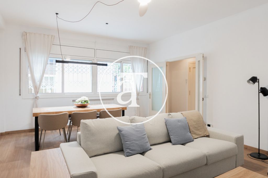 Appartement de location mensuelle de 3 chambres et 2 salles de bain à Sants-Montjuïc