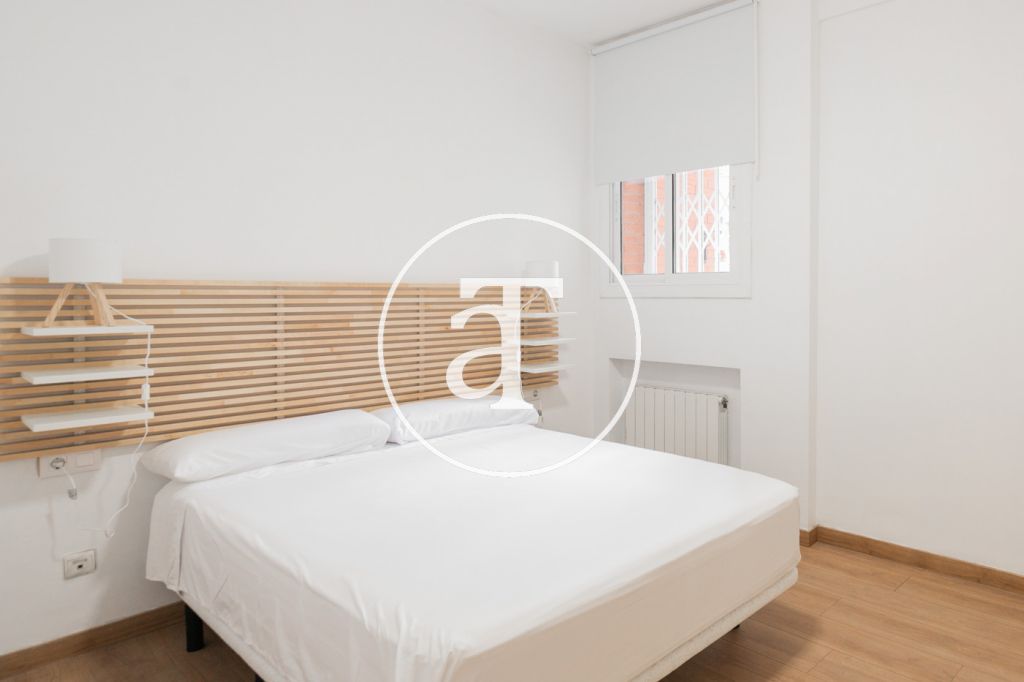 Appartement de location mensuelle de 3 chambres et 2 salles de bain à Sants-Montjuïc 16