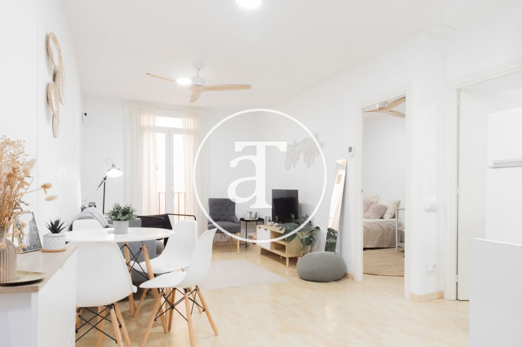 Piso de alquiler temporal de 2 habitaciones y 1 baño en Ciutat Vella