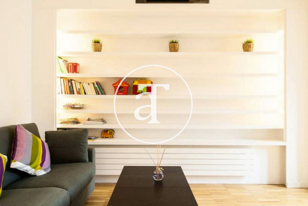 Furnished and equipped flat in Eixample Dreta 2