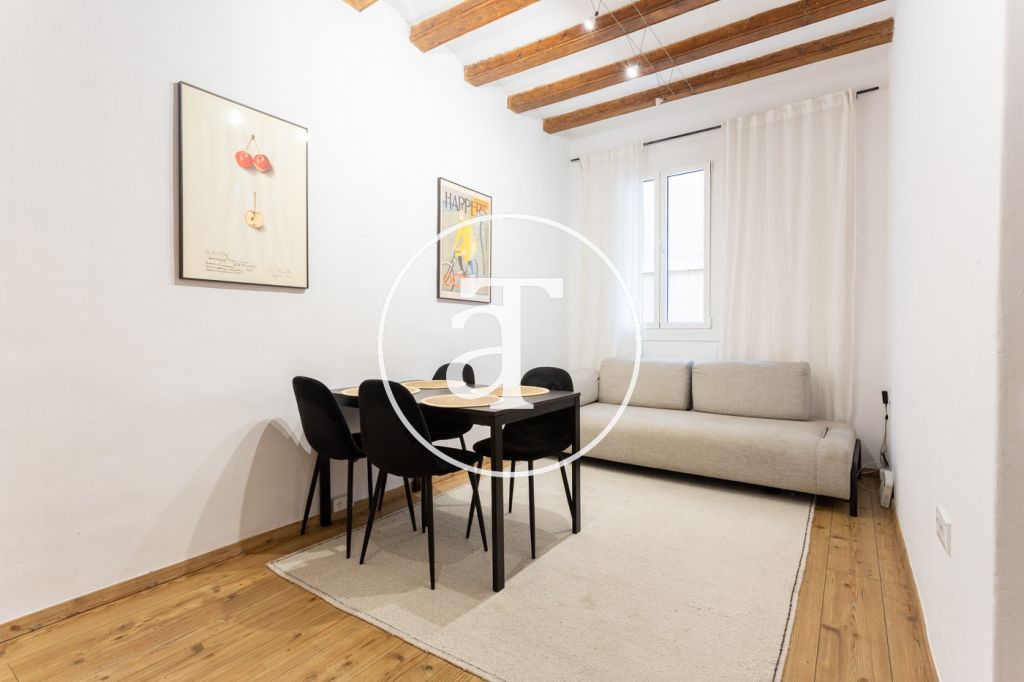Piso de alquiler temporal de 1 habitación y 1 baño con balcón en El Born