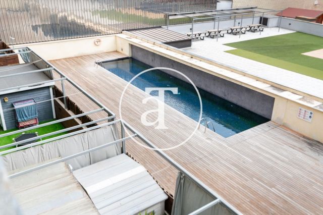 Monthly rental apartment with 2 bedrooms and 1 bathroom with terrace and communal pool in Poblenou 4