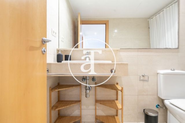 Monthly rental apartment with 2 bedrooms and 1 bathroom with terrace and communal pool in Poblenou 20