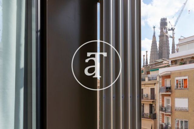 Piso de alquiler temporal de 3 habitaciones y 2 baños en el Eixample 7