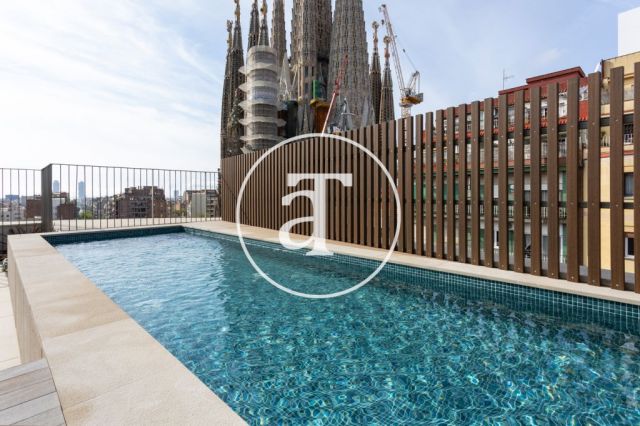 Piso de alquiler temporal de 1 habitación y 1 baño con balcón con impresionantes vistas a la Sagrada Familia 28