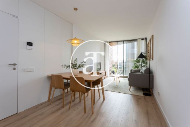 Piso de alquiler temporal de 1 habitación y 1 baño con balcón con impresionantes vistas a la Sagrada Familia 1