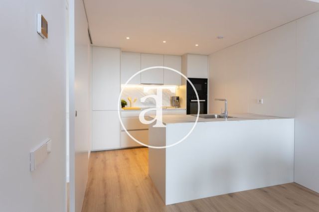 Piso de alquiler temporal de 1 habitación y 1 baño con balcón con impresionantes vistas a la Sagrada Familia 13