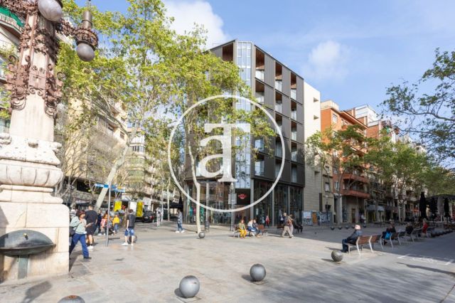 Piso de alquiler temporal de 1 habitación y 1 baño con balcón con impresionantes vistas a la Sagrada Familia 33
