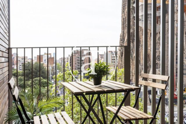 Piso de alquiler temporal de 1 habitación y 1 baño con balcón con impresionantes vistas a la Sagrada Familia 5